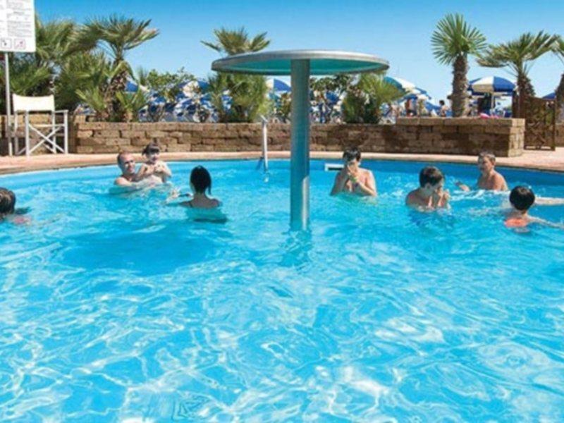 King Hotell Cattolica Exteriör bild